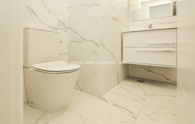Revente - Appartement - Torrevieja - Torrevieja Centro