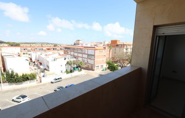 Reventa - Apartamento / piso - Torrevieja - La Mata