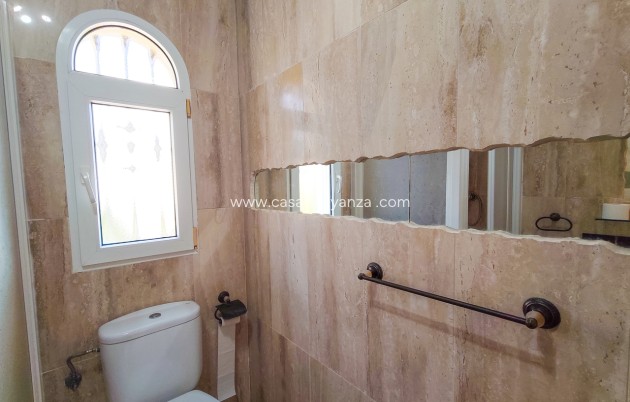 Resale - Villa - Villamartin - Villamartín