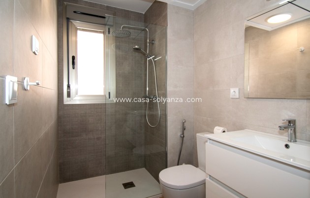 Revente - Villa - Orihuela Costa - Villamartín