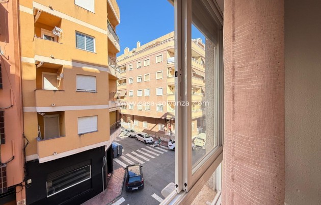 Reventa - Apartamento / piso - Torrevieja - Playa del Cura