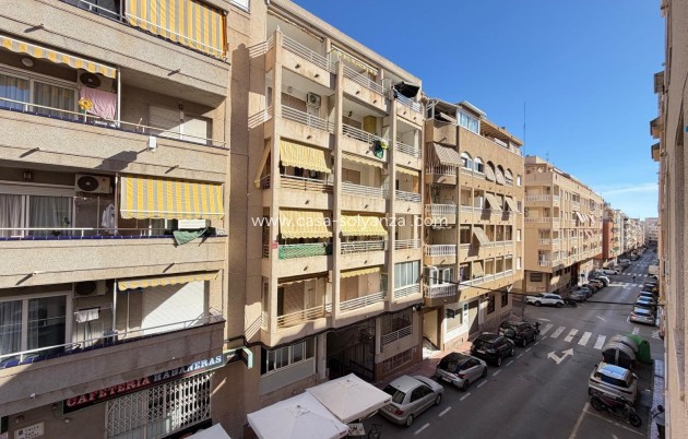 Reventa - Apartamento / piso - Torrevieja - Playa del Cura