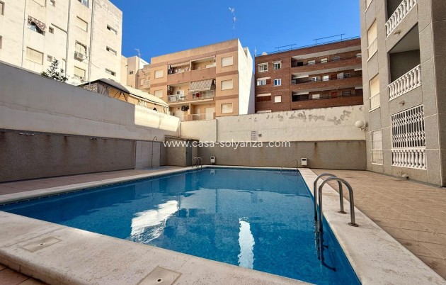 Herverkoop - Appartement / flat - Torrevieja - Playa de los Locos