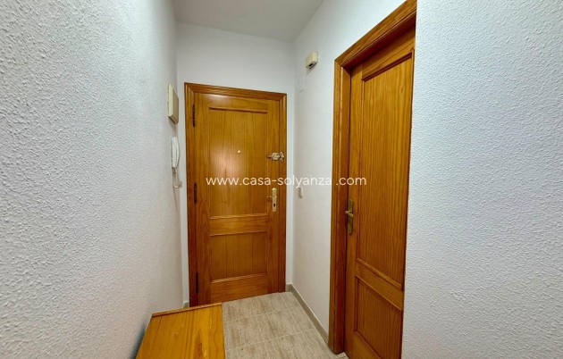 Herverkoop - Appartement / flat - Torrevieja - Playa de los Locos