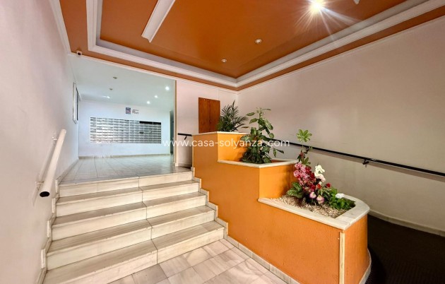 Herverkoop - Appartement / flat - Torrevieja - Playa de los Locos