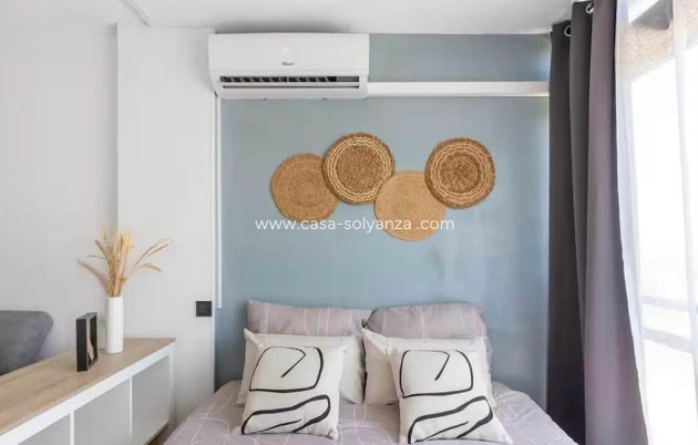 Resale - Apartment / flat - Torrevieja - El chaparral