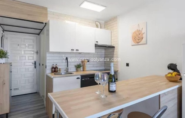 Resale - Apartment / flat - Torrevieja - El chaparral
