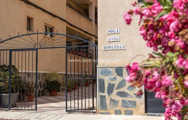 Resale - Apartment / flat - Torrevieja - El chaparral