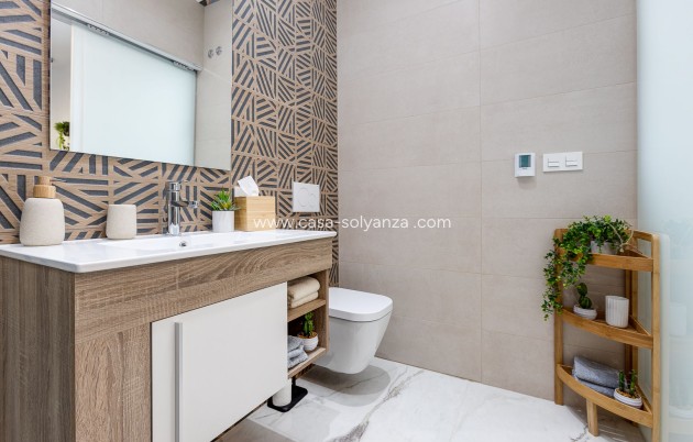 Resale - Apartment / flat - Torrevieja - Habaneras