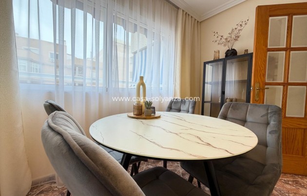 Herverkoop - Appartement / flat - Torrevieja - Center