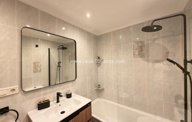 Herverkoop - Appartement / flat - Torrevieja - Center