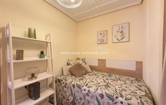 Herverkoop - Appartement / flat - Torrevieja - Center