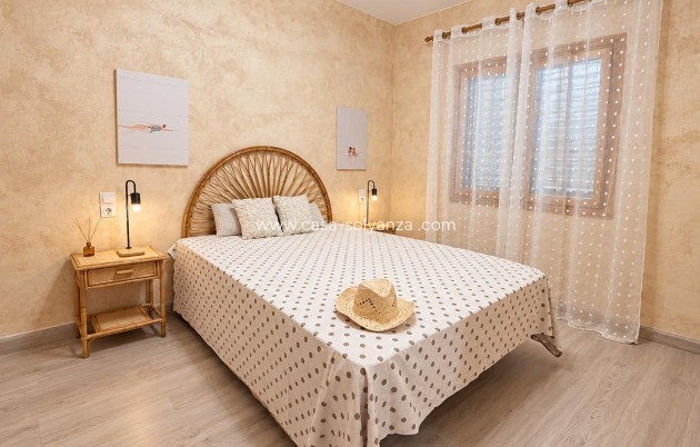 Herverkoop - Appartement / flat - Torrevieja - Playa de los Locos