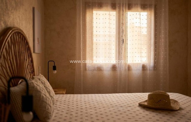 Herverkoop - Appartement / flat - Torrevieja - Playa de los Locos