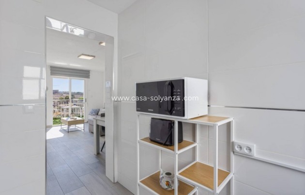 Resale - Apartment / flat - Torrevieja - Costa Blanca