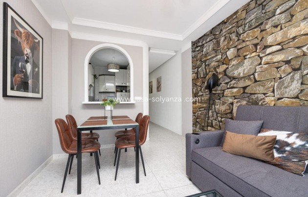Herverkoop - Appartement / flat - Torrevieja - Estacion Autobuses