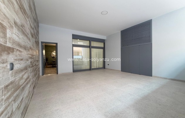 Resale - Apartment / flat - Torrevieja - Playa del Cura