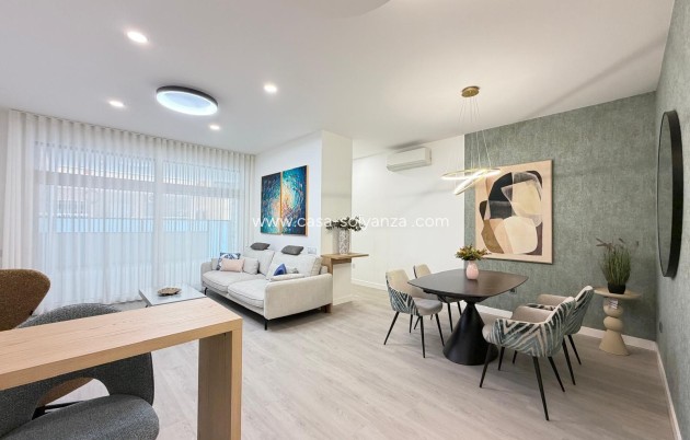 Resale - Apartment / flat - Torrevieja - Playa del Cura