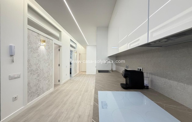 Resale - Apartment / flat - Torrevieja - Playa del Cura