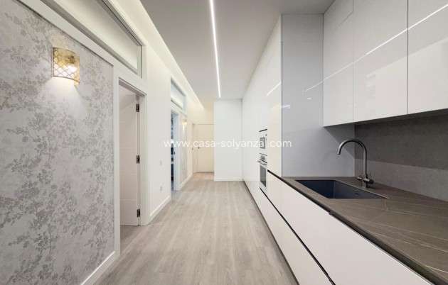 Resale - Apartment / flat - Torrevieja - Playa del Cura