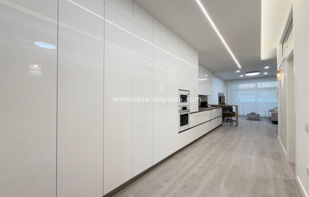 Resale - Apartment / flat - Torrevieja - Playa del Cura