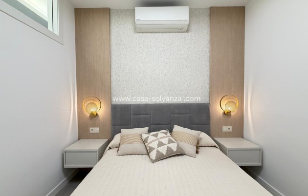 Resale - Apartment / flat - Torrevieja - Playa del Cura