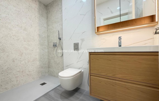 Resale - Apartment / flat - Torrevieja - Playa del Cura