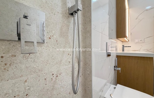 Resale - Apartment / flat - Torrevieja - Playa del Cura