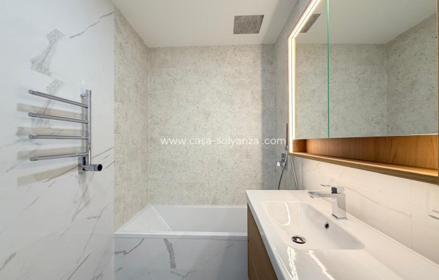 Resale - Apartment / flat - Torrevieja - Playa del Cura