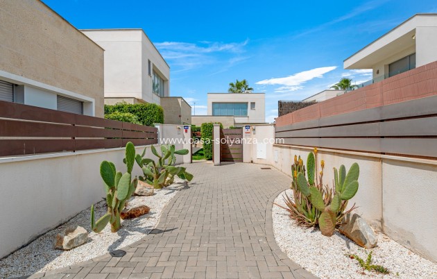 Wiederverkauf - Villa - Orihuela - Inland