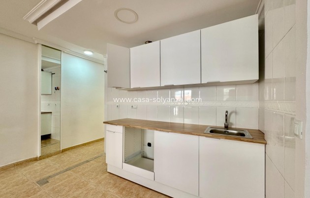 Reventa - Apartamento / piso - Torrevieja - Center