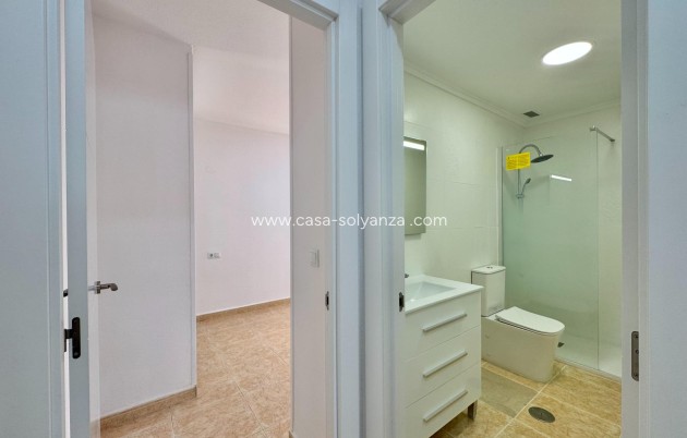Reventa - Apartamento / piso - Torrevieja - Center