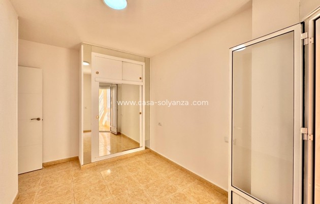 Reventa - Apartamento / piso - Torrevieja - Center