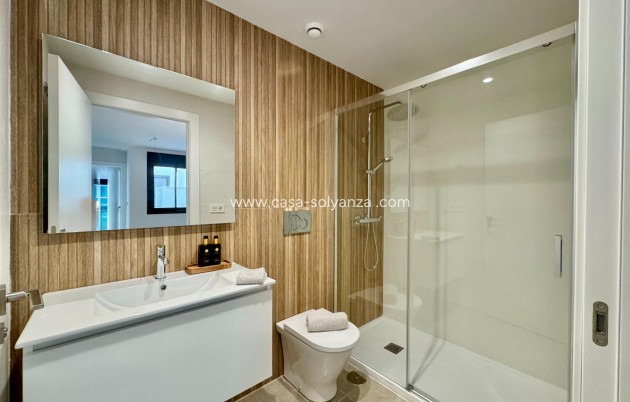 Resale - Apartment / flat - Torrevieja - Habaneras