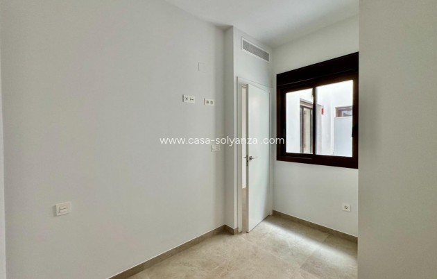 Resale - Apartment / flat - Torrevieja - Habaneras