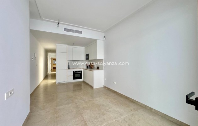 Resale - Apartment / flat - Torrevieja - Habaneras