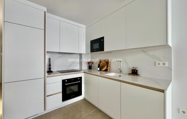 Resale - Apartment / flat - Torrevieja - Habaneras