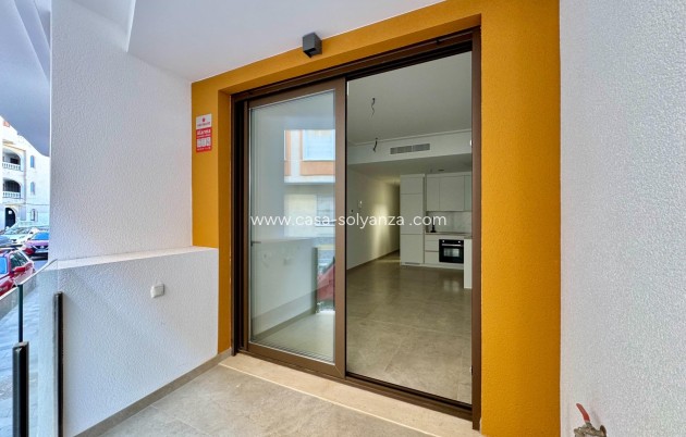 Resale - Apartment / flat - Torrevieja - Habaneras