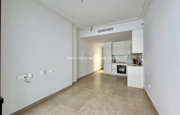 Resale - Apartment / flat - Torrevieja - Habaneras