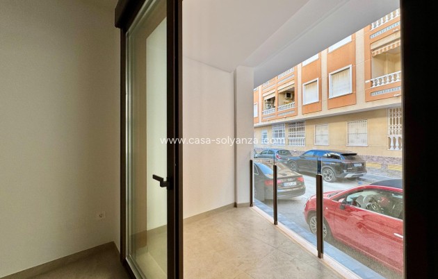 Resale - Apartment / flat - Torrevieja - Habaneras