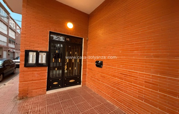 Resale - Apartment / flat - Torrevieja - La Mata