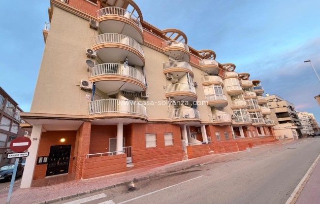 Resale - Apartment / flat - Torrevieja - La Mata