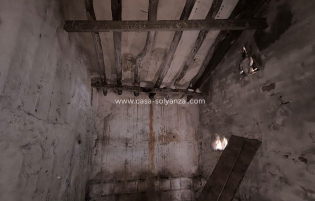Resale - Country Property/Finca - Yecla - Yecla Centro