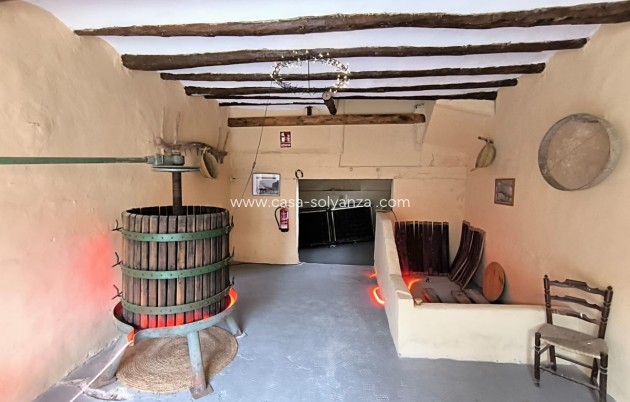 Resale - Country Property/Finca - Yecla - Yecla Centro