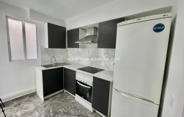 Herverkoop - Appartement / flat - Bigastro - Inland