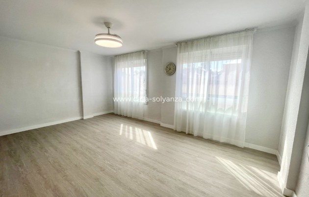 Herverkoop - Appartement / flat - Bigastro - Inland