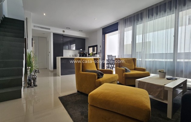 Reventa - Villa - Villamartin - Villamartín