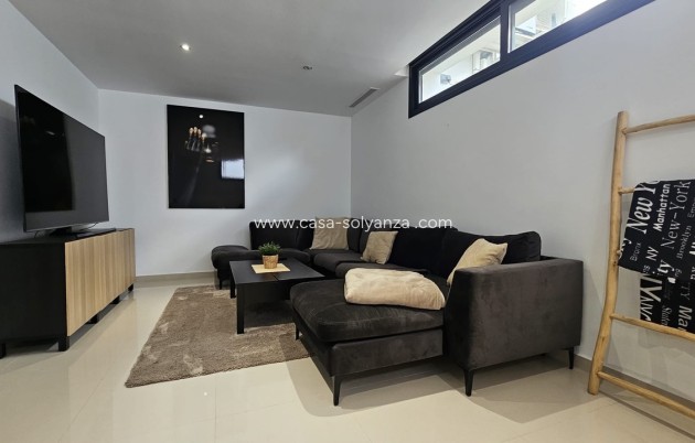 Reventa - Villa - Villamartin - Villamartín