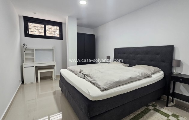 Reventa - Villa - Villamartin - Villamartín