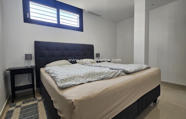 Reventa - Villa - Villamartin - Villamartín